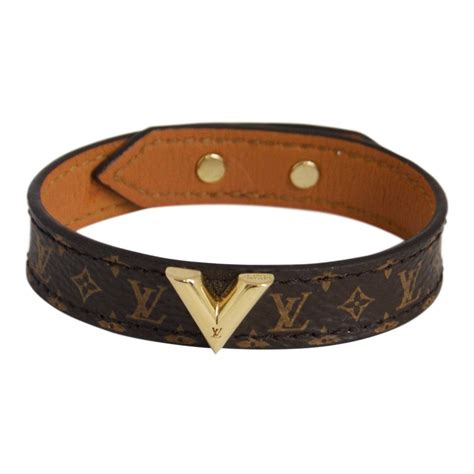 louis vuitton leer armband|Louis Vuitton v bracelet.